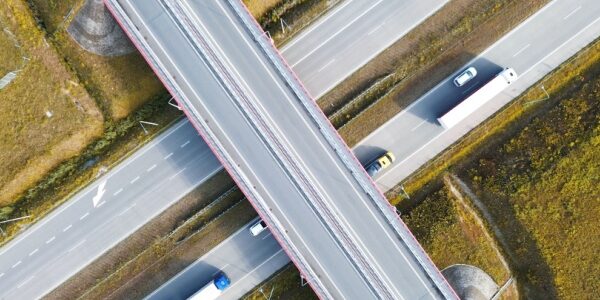 Taxe sur la distance parcourue sur le réseau autoroutier concédé : on en sait plus !